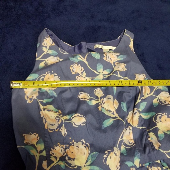 Lauren Conrad Blue Fit and Flare Floral Dress 4 - Picture 5 of 8